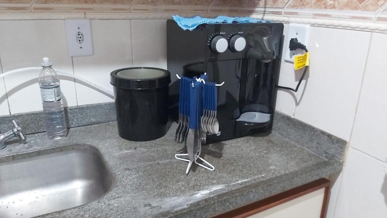 Apartamento Cabo Frio Temporada 600M Da Praia Eksteriør billede
